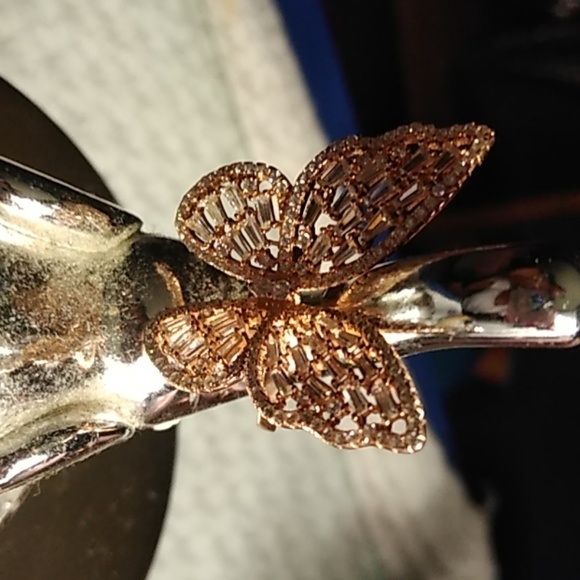 Ring - Picture 4 of 4